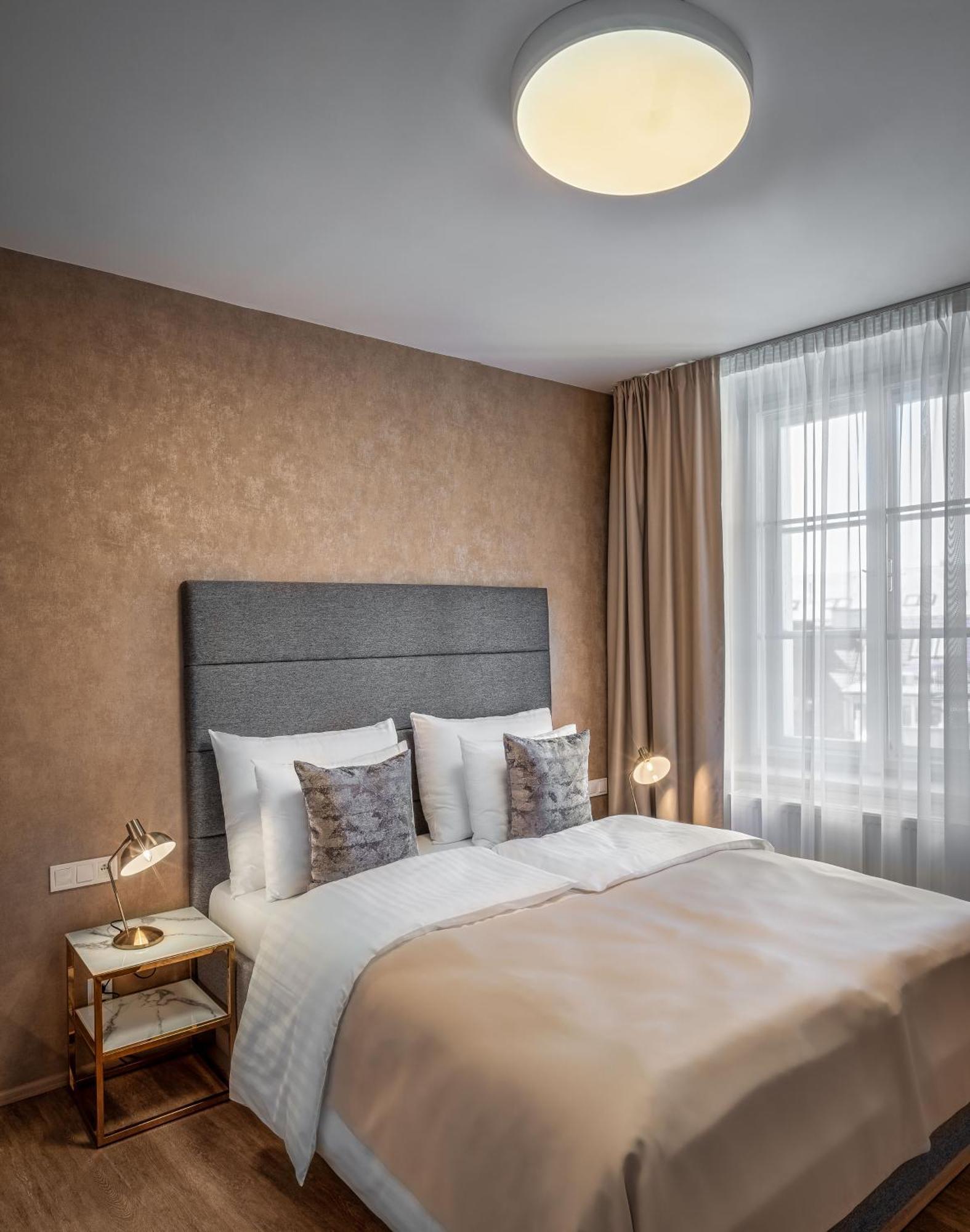 Theatre 9 Apartments By Adrez Prága Kültér fotó